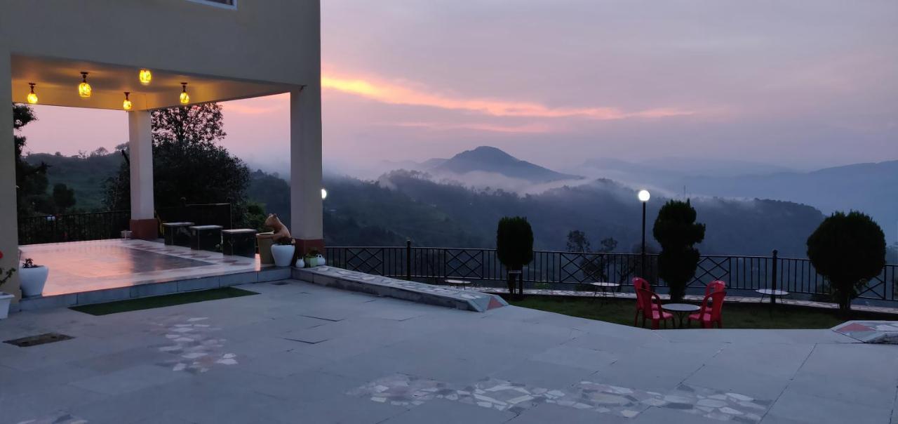 Mist N Meadows Resort Rajgarh  Exterior photo